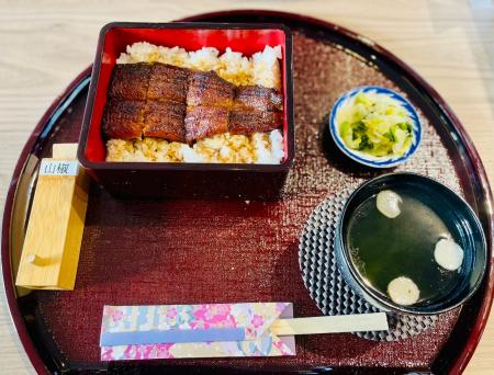 さかい珈琲 蔵王山水苑前店にて国産うなぎを使用した