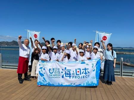 愛媛の台所として知られる八幡浜で、アイゴを学び・捌 愛媛の台所として知られる八幡浜で、アイゴを学び・捌