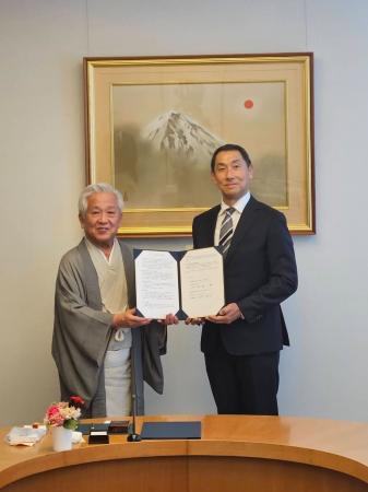 株式会社フロンティアインターナショナルと株式会社日 株式会社フロンティアインターナショナルと株式会社日