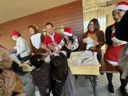 秋祭りの焼き芋と焼きそばがクリスマスのチキンutf-8 秋祭りの焼き芋と焼きそばがクリスマスのチキンutf-8