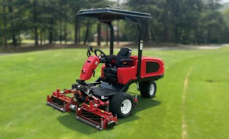 RobinX株式会社、ゴルフ場の芝生管理に特化した自動ロ