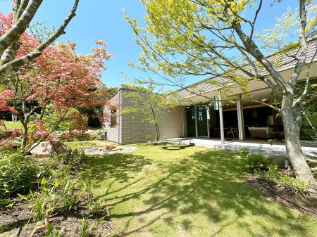 「庭でキャンプと焚火を楽しむ」～日常の喧騒をutf-8