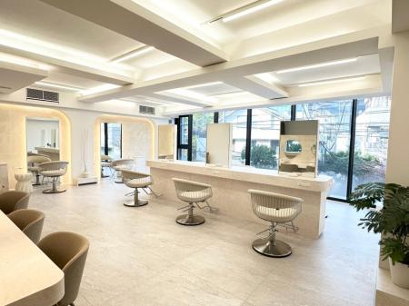 【プルエクステ販売数No.1グループ「Fi-Ne」原宿店が1