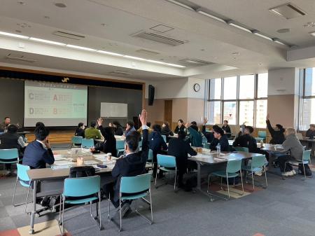 なぜ若手は管理職を拒むのか？「大人の学級崩壊」に挑