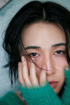 俳優・カルマ、快進撃の第1章を刻む、初の写真集発売