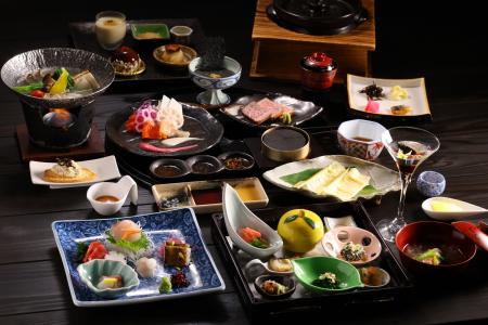 【奥湯河原温泉 山翠楼 SANSUIROU】2025年冬の山翠楼