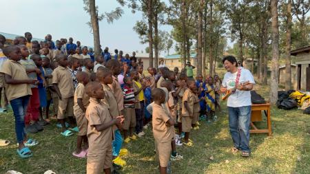千葉県立船橋法典高校・茨城県立守谷高校で「世界とつ