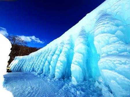 光と静寂の氷の世界「2026千歳・支笏湖氷濤まつり」は