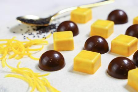 和の素材が織りなす大人のバレンタイン。柚子と黒胡麻