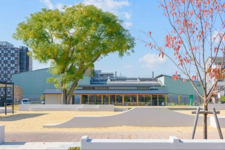 アート・文化が芽吹く京都駅南東エリア、南岩本公園内