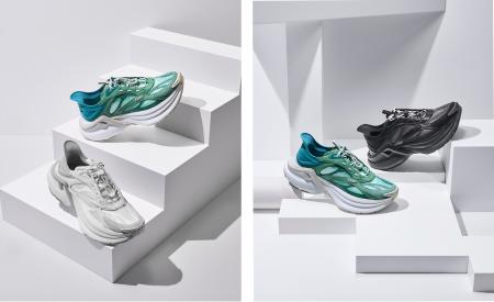 フェンディ、超軽量スニーカー「フェンディ フライト