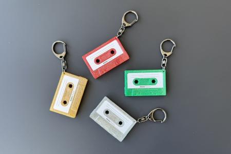 NFCチップ内蔵キーホルダー「MUSIC TOUCH」、グリッタ