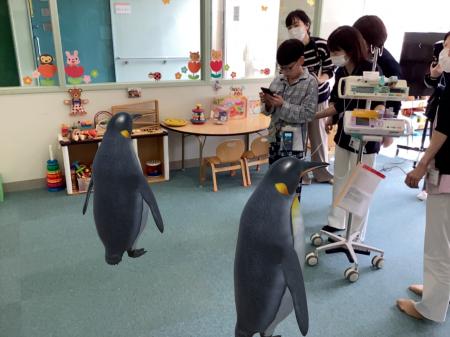 横須賀市立総合医療センターに「ARどうぶつえん」を常