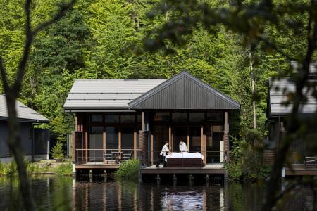 【星のや軽井沢】春の森で心身の「脱力」を。新ウェル