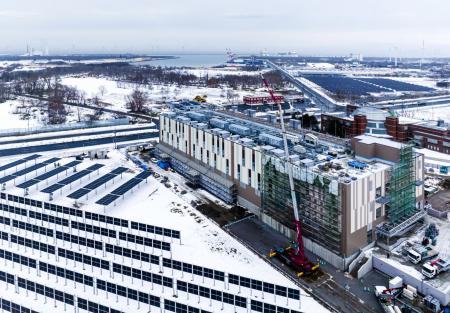 ニュートラDCシンガポールと石狩再エネデータセンター
