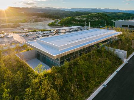 郡山工場厚生棟「AQURIO」が特別賞を受賞