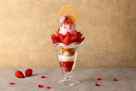 ブランド苺「あまおう」の魅力を存分に味わう　甘い香