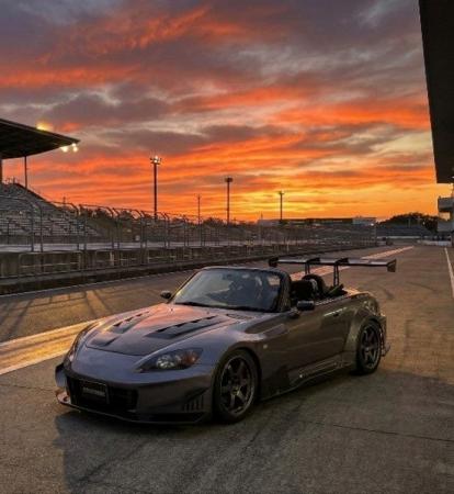 J’S RACING、Phantomシリーズなど新製品登場！「ファ