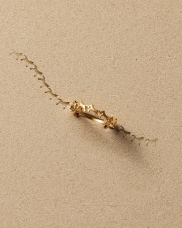 【ヴイエー ヴァンドーム青山】9頭の馬が連なる「馬九