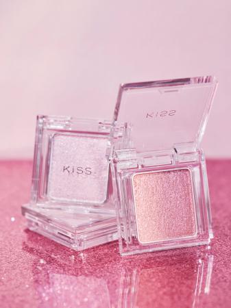 強気な高輝度パール配合で、ひと塗りで主役級のきらめ