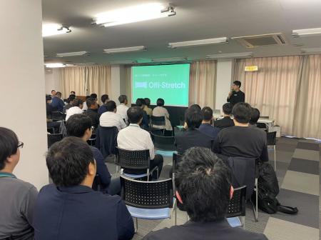 ファミリーマート様にて、理学療法士による「健康セミ