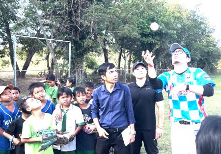 佐賀初プロ野球チーム、カンボジア初となる野球アカデ