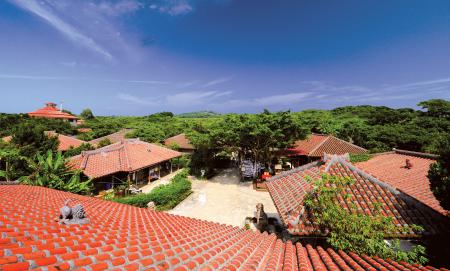 【実施報告】未来へつなぐ沖縄の技と心 ～機織とブク