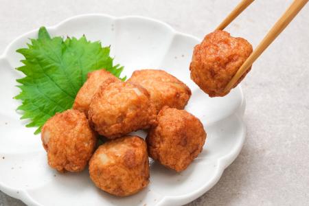 明石の天然鯛を贅沢に。淡路の藻塩が引き立てる、素材