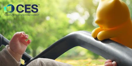 ベビーカーにしがみつくハンディファンロボット新登場