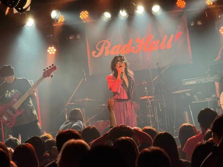 赤飯、1stアルバム「THE SHOW」を引っさげ「THE SHOW 赤飯、1stアルバム「THE SHOW」を引っさげ「THE SHOW