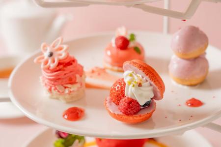 大人気の苺スイーツ盛りだくさん《ストロベリーアフタ