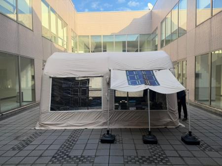 ペロブスカイト太陽電池の実証実験を神奈川県立防災セ