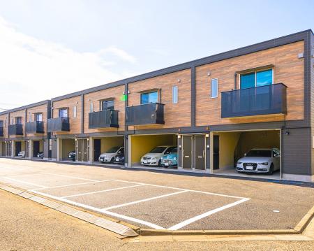 入居率98.8%を誇るプレミアムガレージハウス　神奈川