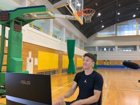 10/3(月)バスケットボールプレイヤー・今村佳太が小学