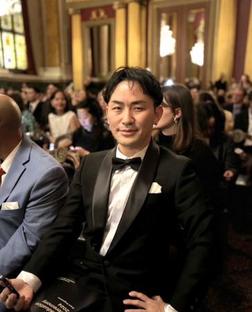 英国宝石学協会認定資格を持つ、長谷川邦義から直接ジ