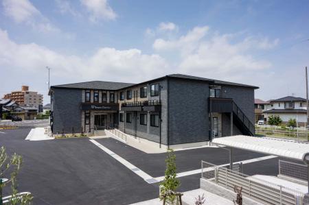 高齢化に逆行する介護人材不足　人材雇用の多様化を見