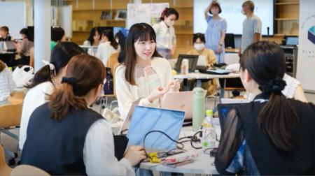 全国で女子大の共学化・募集停止が進む中、5つの女子 全国で女子大の共学化・募集停止が進む中、5つの女子