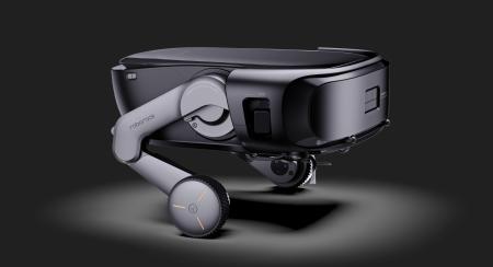 Roborock、CES 2026にて世界初※の”脚輪型”ロボット掃