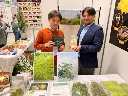 薬草研究家・織田剛、「2025よい仕事おこしフェア」で 薬草研究家・織田剛、「2025よい仕事おこしフェア」で