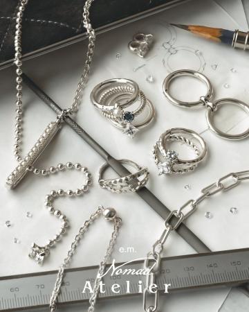 カスタムオーダーで自分だけのジュエリーを。e.m.の巡