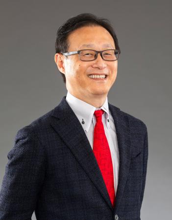 新学長選任のお知らせ ―神田外語大学新学長に芦沢真 新学長選任のお知らせ ―神田外語大学新学長に芦沢真