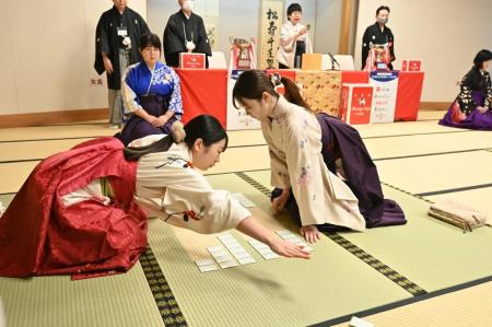 小倉百人一首競技かるた 第72期名人位・第70期クイー