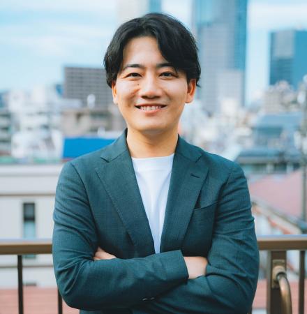 外国人紹介のLivCo、みずほ銀行・りそな銀行らからデ