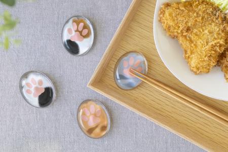 猫モチーフのガラス食器「coconeco 箸置き」を1月16日