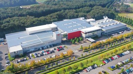 軽量太陽光パネルで耐荷重問題を解決