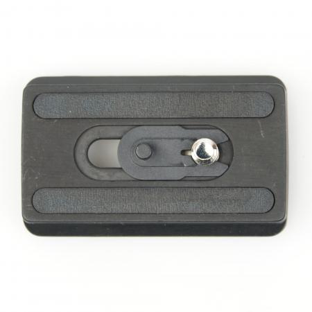 アルカスイス互換の雲台に対応するクイックシュービデ