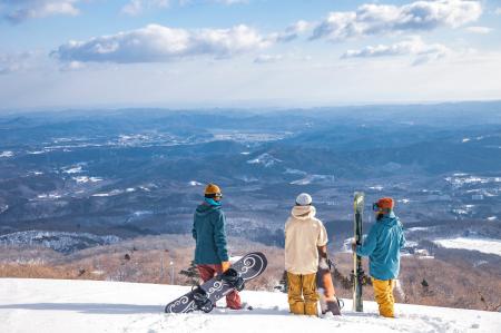 本格スキーシーズン到来！近隣スキー場リフト券付きオ