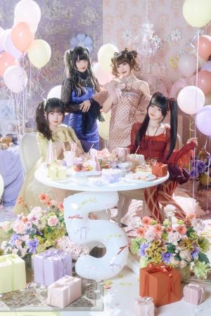 Z世代女子の最強憧れアイドル・きゅるりんってしてみ Z世代女子の最強憧れアイドル・きゅるりんってしてみ