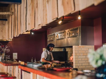 【国内初※】西伊豆の薪火レストランQUEBICO、観光庁・