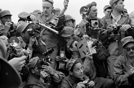 ワーナー・ビショフの写真展を東京・京都で同時開催：